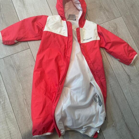 Red pink and white columbia - Picture 1 of 3